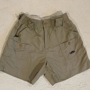 Men’s Aftco Fishing shorts. Khaki